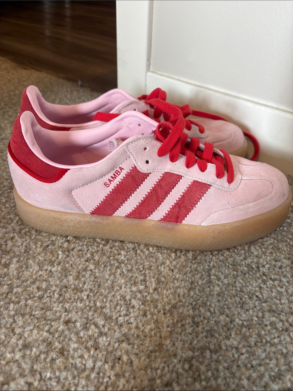 Adidas Sambae Women's Pink and Red Suede Sneakers. Size 8 - Picture 3 of 10